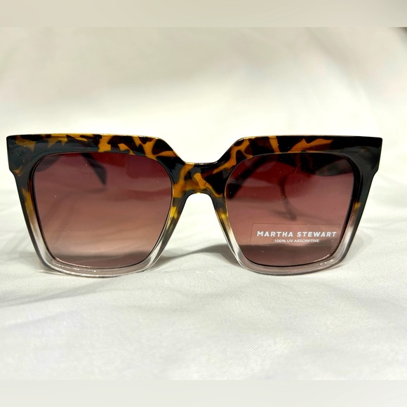 🕶️ 1/15$ or 2/25$ 🕶️ | MARTHA STEWART SUNGLASSES - Picture 1 of 3